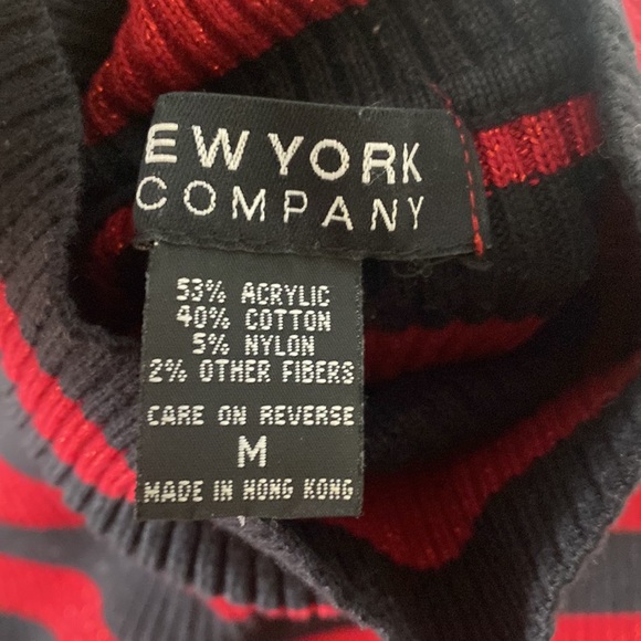 New York & Company Red/Black Striped Turtleneck Medoum - Picture 3 of 5